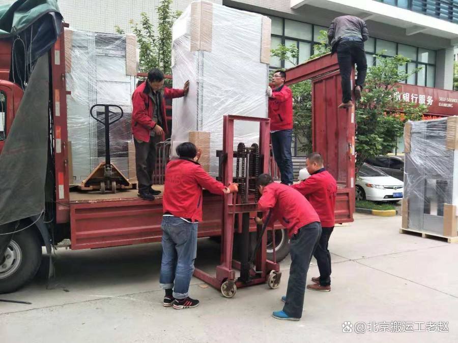 重庆装卸搬运公司价格解析及专业服务推荐——万力达搬运