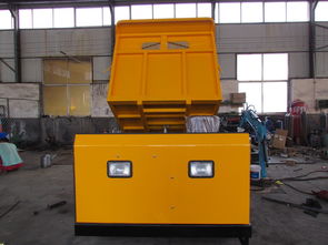 山地搬运车 座驾式履带运输车，泥泞地段不打滑，装卸搬运实用可靠